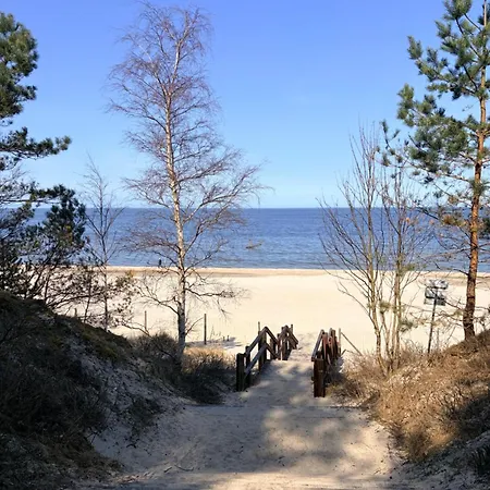 Family Z Basenem - Baltic Sun
